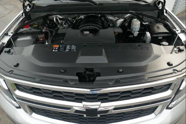 Photo of 2016 Silver Ice Metallic Chevrolet Tahoe