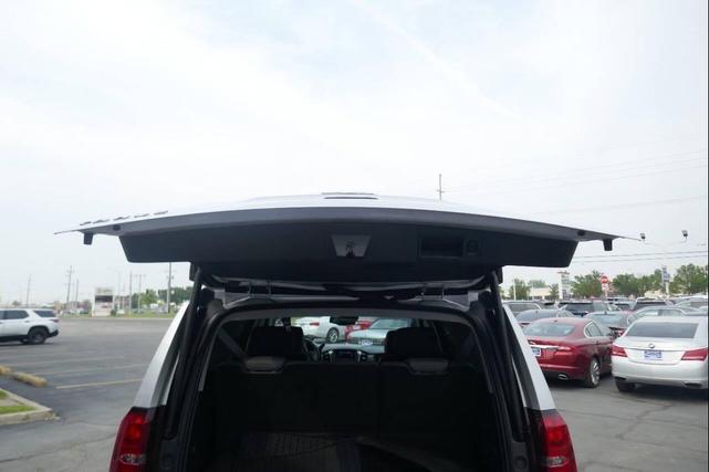 Photo of 2016 Silver Ice Metallic Chevrolet Tahoe