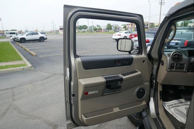 Photo of 2003 Champagne Hummer H2