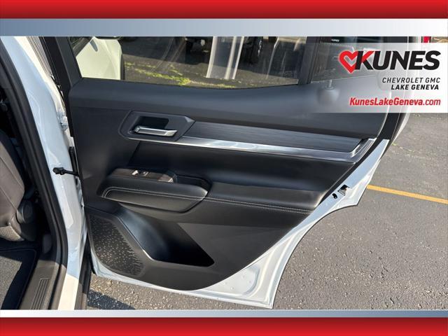 Photo of 2026 Summit White GMC Terrain