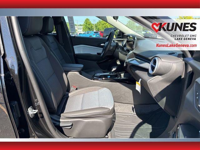 Photo of 2025 Mosaic Black Metallic Chevrolet Trax