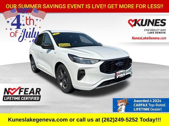 Photo of 2023 Oxford White Ford Escape