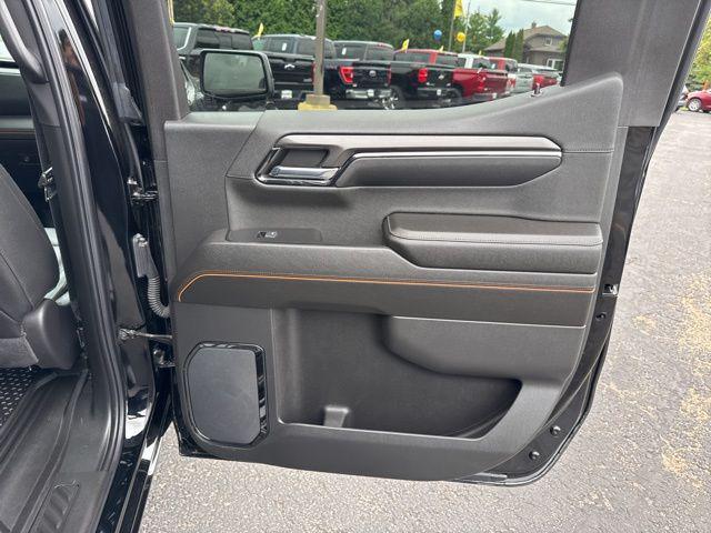 Photo of 2024 Onyx Black GMC Sierra 1500