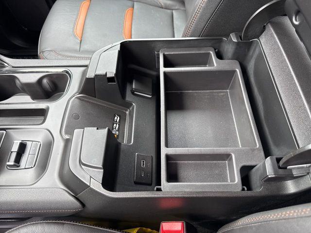 Photo of 2024 Onyx Black GMC Sierra 1500