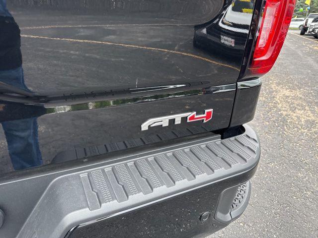 Photo of 2024 Onyx Black GMC Sierra 1500