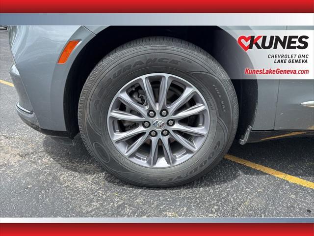 Photo of 2024 Moonstone Gray Metallic Buick Enclave