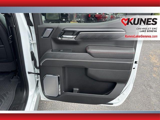 Photo of 2024 Summit White GMC Sierra 1500