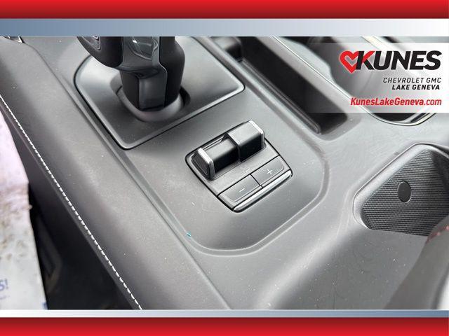 Photo of 2024 Summit White GMC Sierra 1500