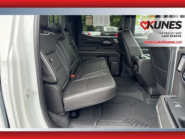Photo of 2024 Summit White GMC Sierra 1500