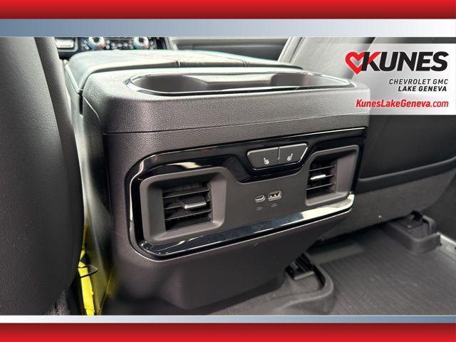 Photo of 2024 Summit White GMC Sierra 1500