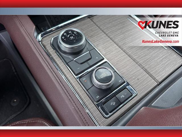 Photo of 2024 Black Metallic Ford Expedition