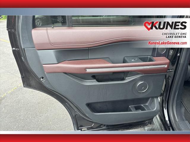 Photo of 2024 Black Metallic Ford Expedition
