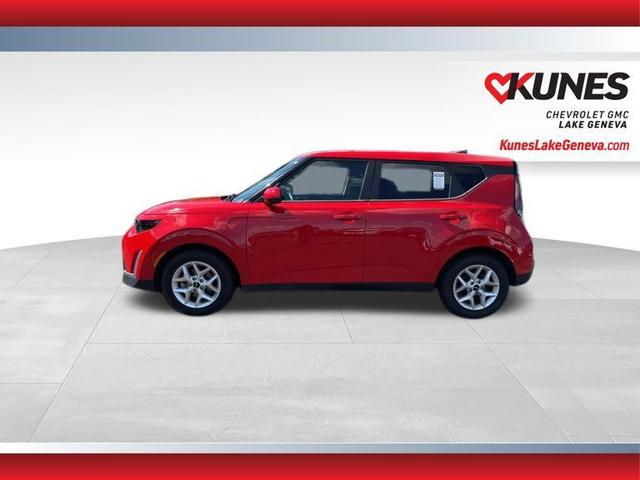 Photo of 2023 Inferno Red Kia Soul