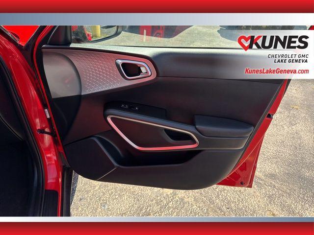 Photo of 2023 Inferno Red Kia Soul