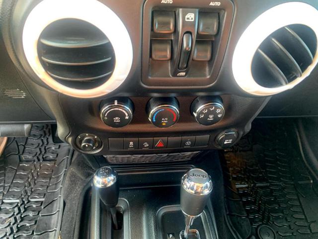 Photo of 2017 White Jeep Wrangler Unlimited