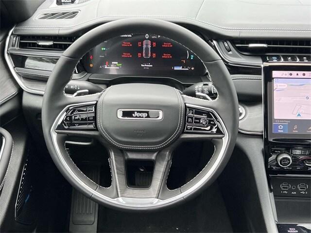 Photo of 2023 Velvet Red Pearlcoat Jeep Grand Cherokee 4xe