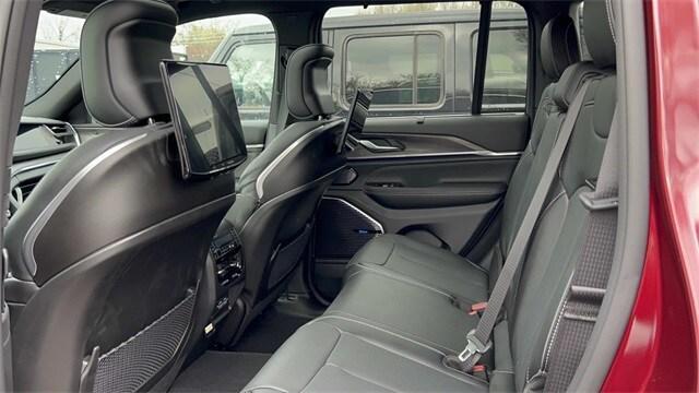 Photo of 2023 Velvet Red Pearlcoat Jeep Grand Cherokee 4xe