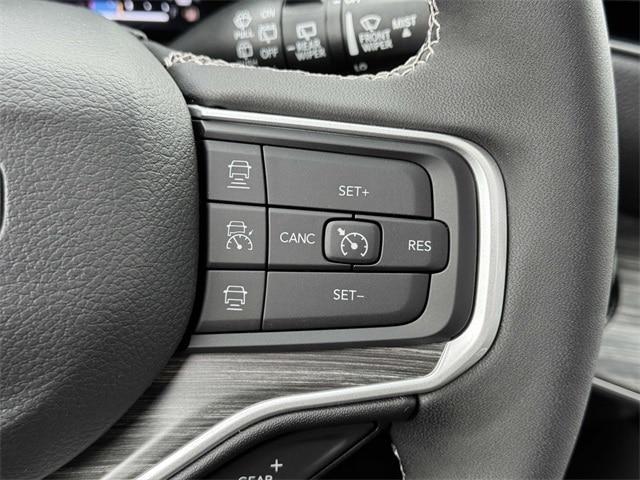 Photo of 2023 Velvet Red Pearlcoat Jeep Wagoneer
