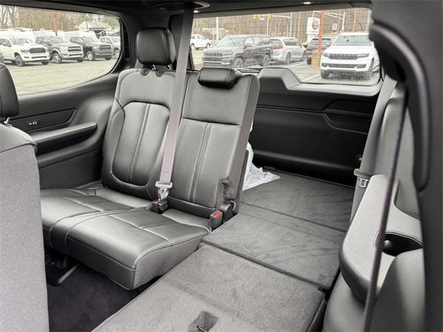 Photo of 2023 Velvet Red Pearlcoat Jeep Wagoneer