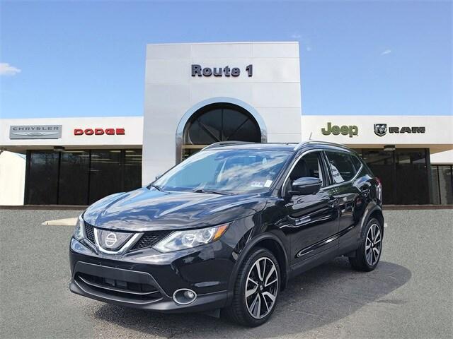 Photo of 2019 Magnetic Black Nissan Rogue Sport