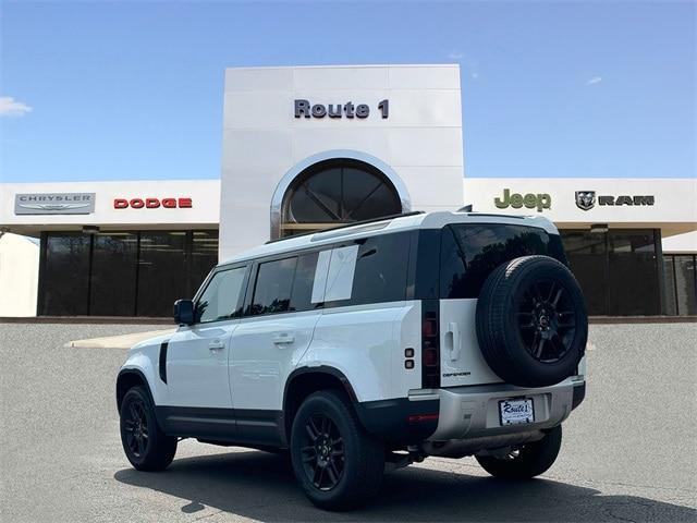 Photo of 2025 Fuji White Land Rover Defender
