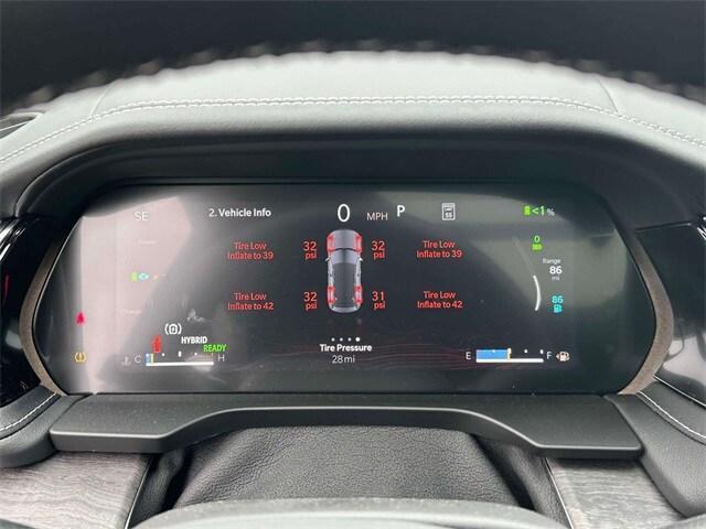 Photo of 2023 Metallic Jeep Grand Cherokee 4xe