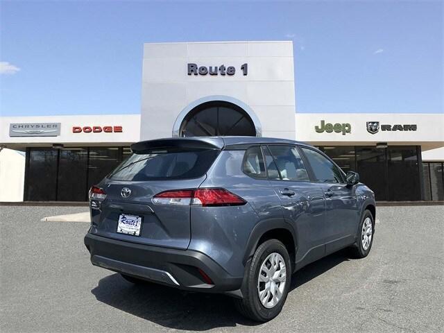 Photo of 2023 White Toyota Corolla Cross