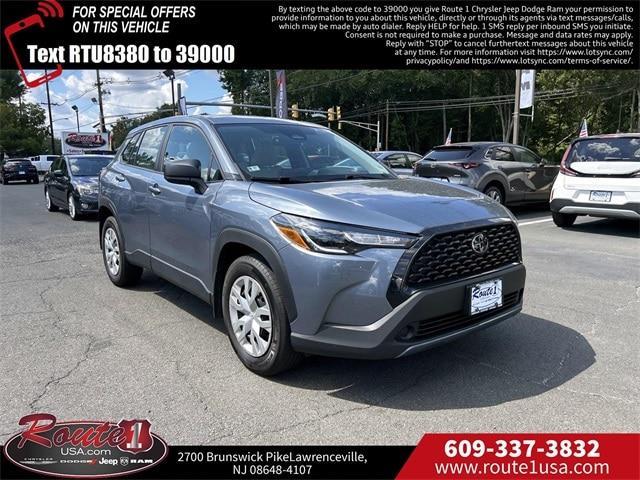 Photo of 2023 White Toyota Corolla Cross