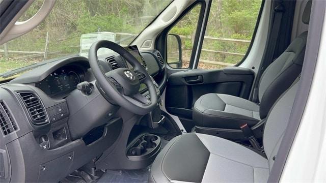 Photo of 2024 Bright White Clearcoat RAM ProMaster 3500
