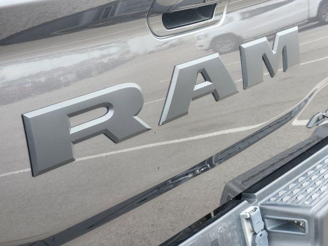 Photo of 2023 Granite Crystal Metallic Clearcoat RAM 2500