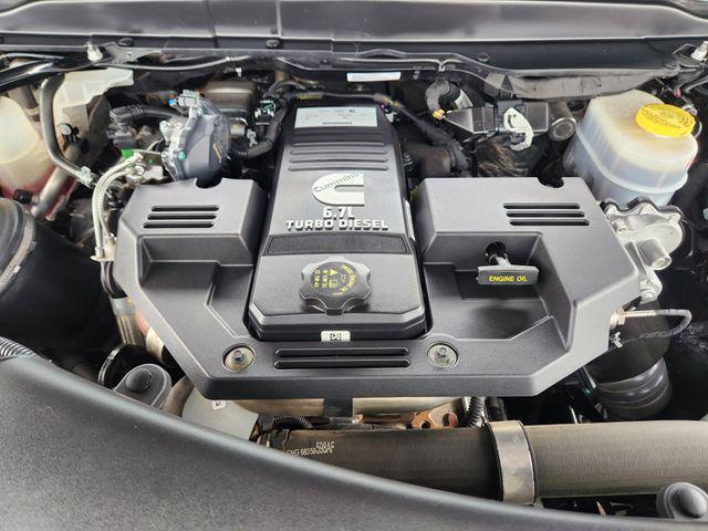 Photo of 2023 Granite Crystal Metallic Clearcoat RAM 2500