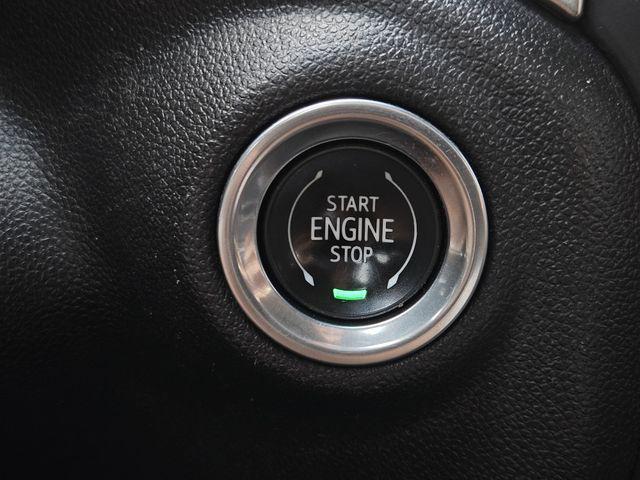 Photo of 2022 Silver Ice Metallic Chevrolet Silverado 3500