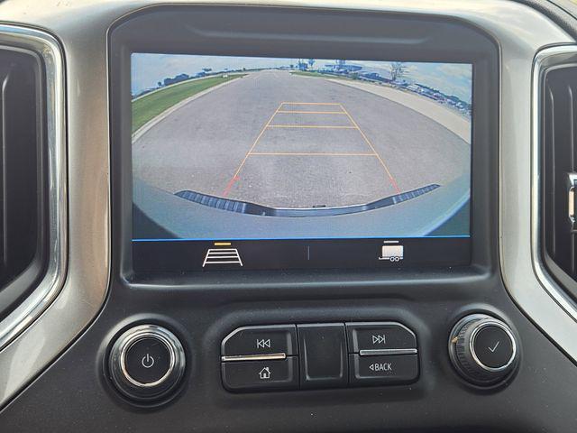Photo of 2022 Silver Ice Metallic Chevrolet Silverado 3500