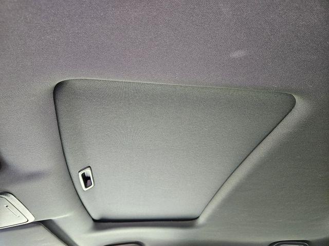 Photo of 2022 Black Honda Pilot