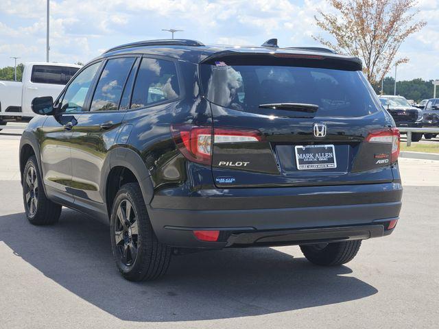 Photo of 2022 Black Honda Pilot