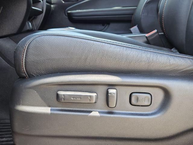Photo of 2022 Black Honda Pilot