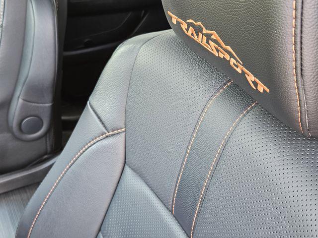 Photo of 2022 Black Honda Pilot