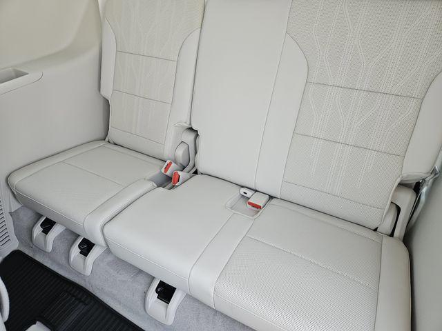 Photo of 2026 iridescent white tricoat Buick Enclave