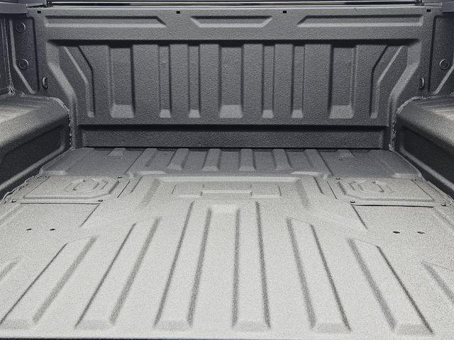 Photo of 2025 Void Black GMC HUMMER EV Pickup