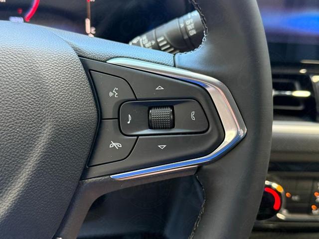 Photo of 2025 Summit White Chevrolet Trailblazer