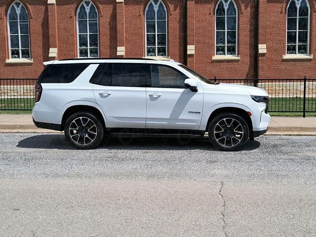 Photo of 2022 Summit White Chevrolet Tahoe