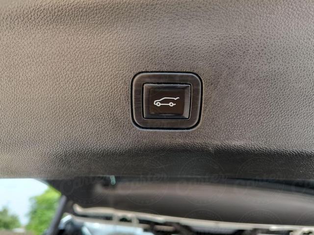 Photo of 2022 Summit White Chevrolet Tahoe