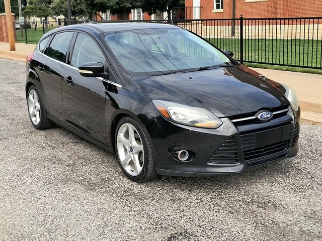 Photo of 2014 Tuxedo Black Metallic Ford Focus