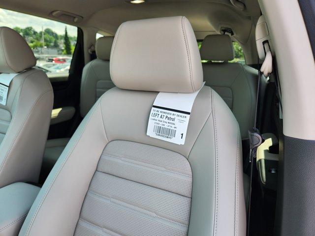 Photo of 2026 Crystal Black Pearl Honda CR-V