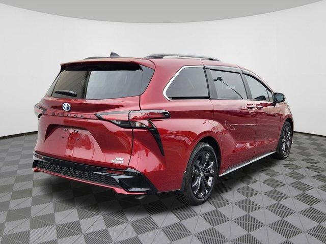 Photo of 2024 Ruby Flare Pearl Toyota Sienna