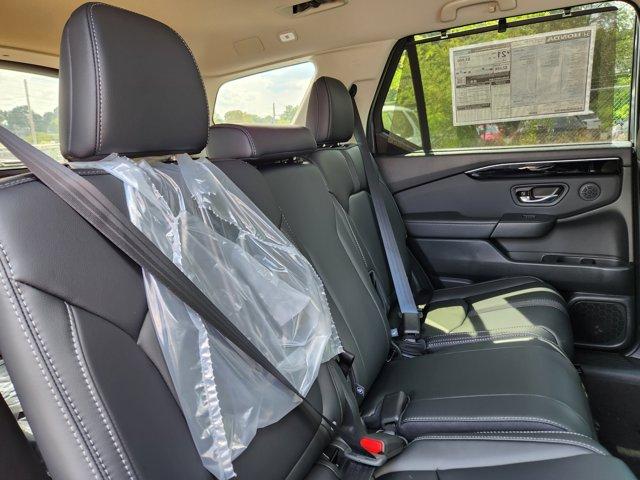 Photo of 2025 Modern Steel Metallic Honda Pilot