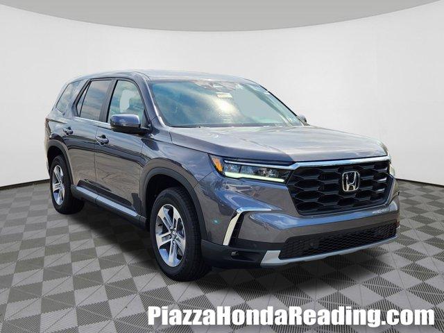 Photo of 2025 Modern Steel Metallic Honda Pilot