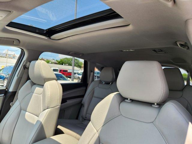 Photo of 2017 Fathom Blue Pearl Acura MDX
