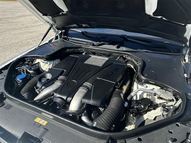 Photo of 2015 White Mercedes-Benz S-Class