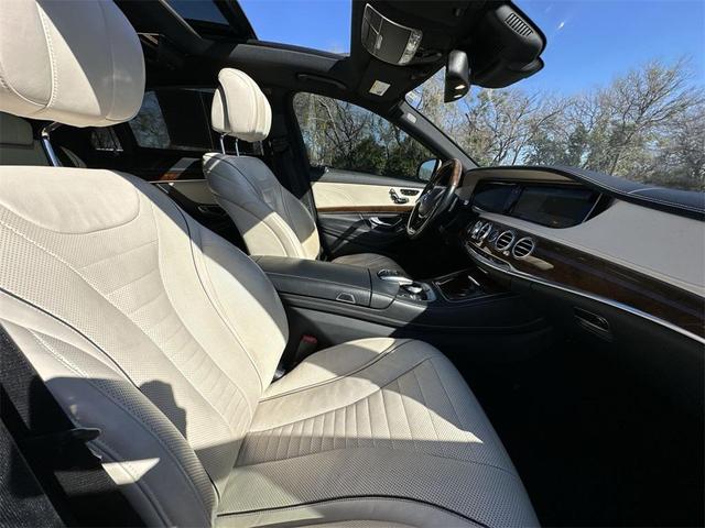 Photo of 2015 White Mercedes-Benz S-Class
